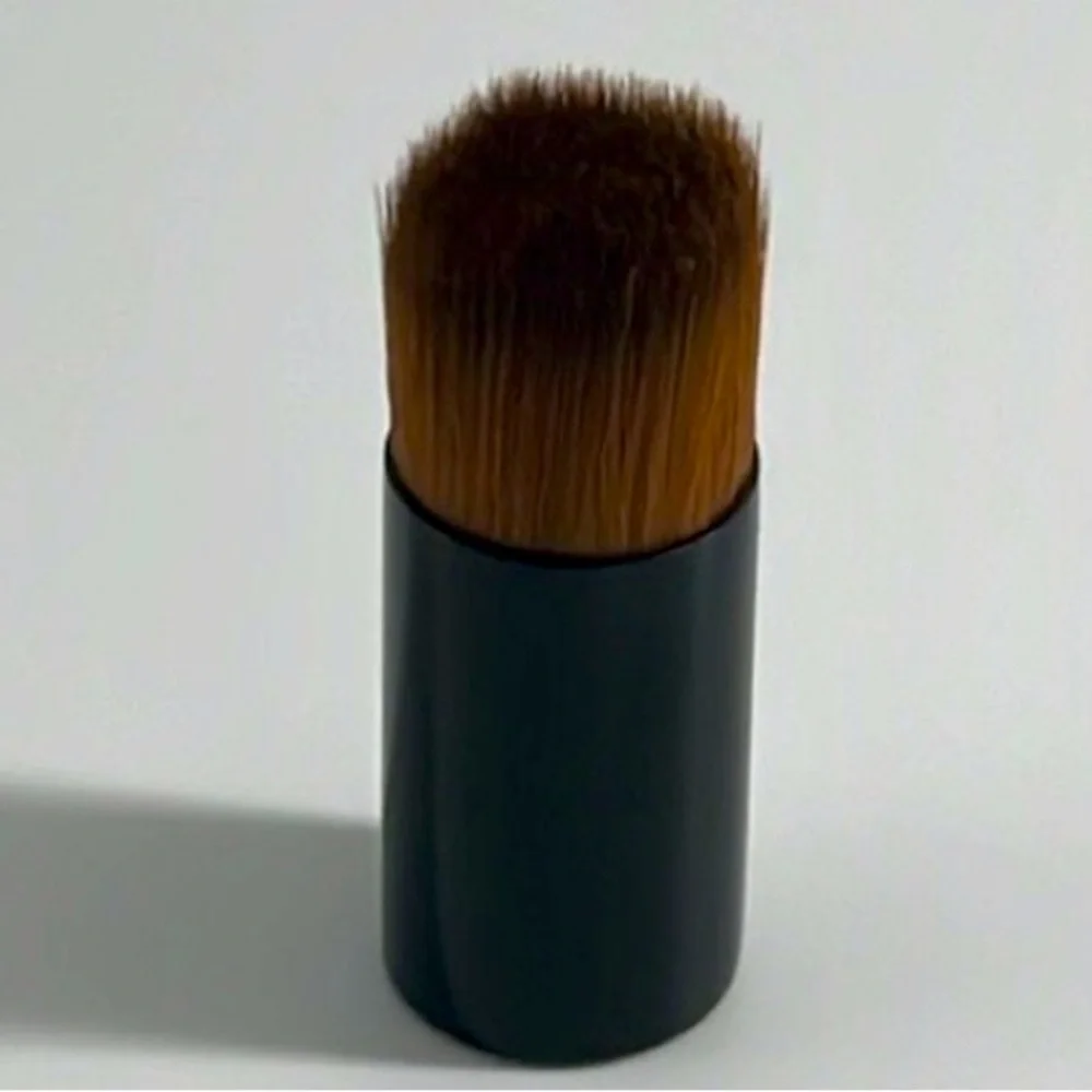 🔥 NEW Authentic Chanel mini travel size brush